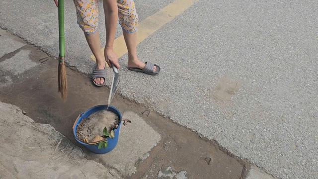 Lần theo 'v&ograve;i bạch tuộc' xe tải v&agrave; bến b&atilde;i ở Hưng Y&ecirc;n: Khi mỗi chuyến xe đi qua l&agrave; một lần người d&acirc;n h&iacute;t bụi - Ảnh 4.