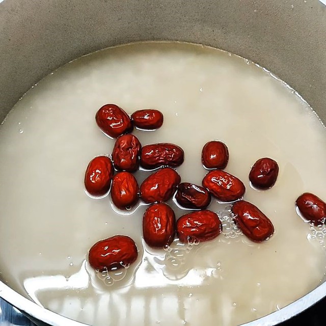 Người bị đau lưng n&ecirc;n ki&ecirc;ng ăn g&igrave; để tr&aacute;nh nguy cơ tho&aacute;t vị đĩa đệm? - Ảnh 4.