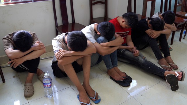 29 thanh thiếu niên Gia Lai bị bắt giữ vì đánh nhau quay video rồi đăng Tiktok - Ảnh 2. 29 thanh thiếu niên Gia Lai bị bắt giữ vì đánh nhau quay video rồi đăng Tiktok - Ảnh 2.