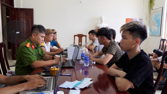 29 thanh thiếu niên Gia Lai bị bắt giữ vì đánh nhau quay video rồi đăng Tiktok - Ảnh 1. 29 thanh thiếu niên Gia Lai bị bắt giữ vì đánh nhau quay video rồi đăng Tiktok - Ảnh 1.