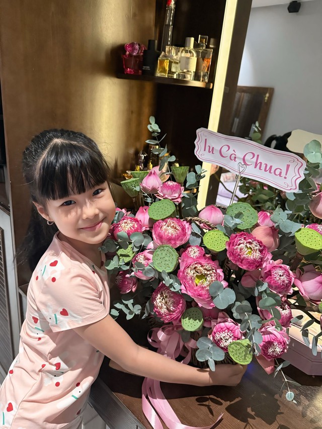 Con g&aacute;i 7 tuổi đ&aacute;ng y&ecirc;u của L&ecirc; Phương - Ảnh 6.