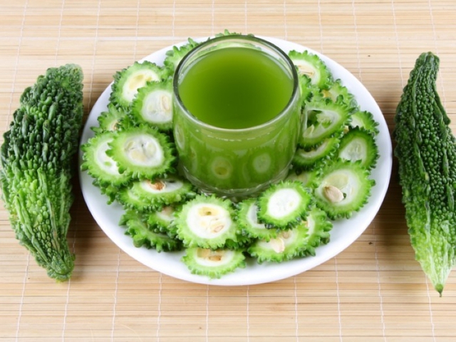 Mướp đắng v&agrave; m&oacute;n nước ngon m&aacute;t l&agrave;m từ mướp đắng đẹp da, cực hợp ng&agrave;y nắng n&oacute;ng - Ảnh 4.