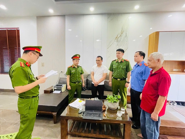 Gi&aacute;m đốc, kế to&aacute;n doanh nghiệp gạch ở Ph&uacute; Thọ bị khởi tố v&igrave; trốn hơn 4,4 tỷ đồng tiền thuế - Ảnh 2.
