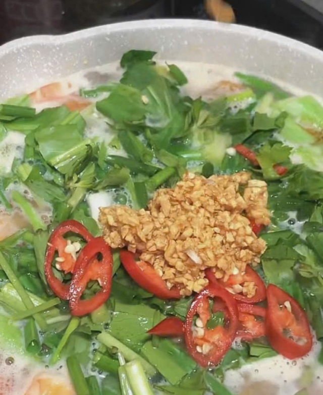 10 phút nấu xong món canh chua mực Vũng Tàu thơm ngon - Ảnh 4. 10 phút nấu xong món canh chua mực Vũng Tàu thơm ngon - Ảnh 4.