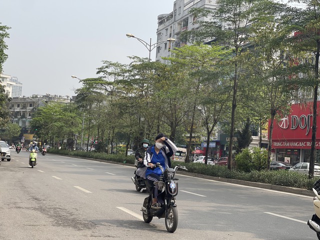 Khối kh&ocirc;ng kh&iacute; lạnh tr&agrave;n về, thời tiết H&agrave; Nội v&agrave; miền Bắc thay đổi thế n&agrave;o sau chuỗi ng&agrave;y nắng n&oacute;ng gay gắt?  - Ảnh 1.
