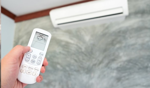 Muốn điều h&ograve;a kh&ocirc;ng "ngốn" điện v&ocirc; tội vạ: H&atilde;y tận dụng ngay n&uacute;t bấm quyền năng n&agrave;y - Ảnh 2.