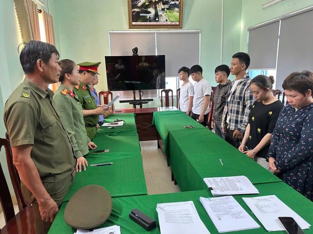 Đ&agrave; Nẵng: Khởi tố, bắt giam nh&oacute;m đối tượng mua b&aacute;n thuốc l&aacute; &ldquo;Dominix&rdquo; tẩm ma t&uacute;y cho học sinh, sinh vi&ecirc;n - Ảnh 2.