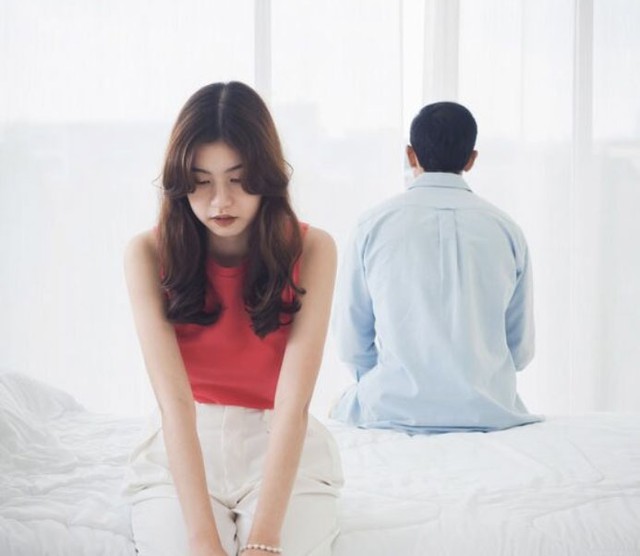 Bắt quả tang vợ ngoại t&igrave;nh tr&ecirc;n chiếc xe rung lắc: Gương mặt 'kẻ thứ ba' khiến chồng sụp đổ - Ảnh 2.