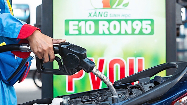 Bộ C&ocirc;ng Thương y&ecirc;u cầu h&atilde;ng xe đ&aacute;nh gi&aacute; to&agrave;n diện t&aacute;c động của xăng E10 trước ng&agrave;y b&aacute;n đại tr&agrave; tr&ecirc;n to&agrave;n quốc - Ảnh 2.