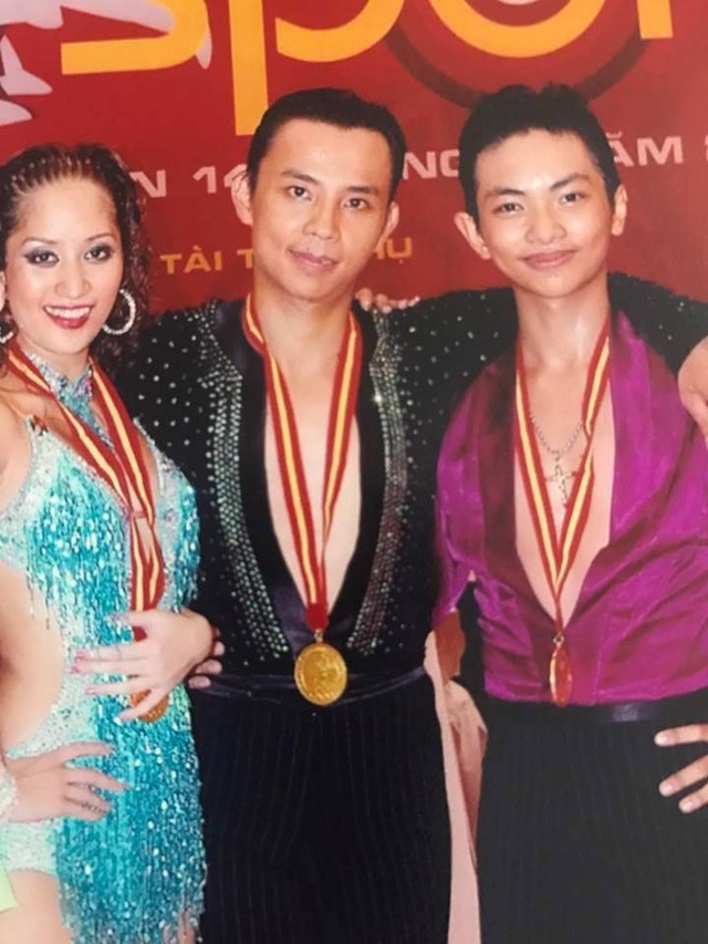 Kh&aacute;nh Thi thừa nhận 'bị đi&ecirc;n' khi mỗi năm đầu tư hơn 8 tỷ đồng để tổ chức giải đấu dancesport - Ảnh 5.