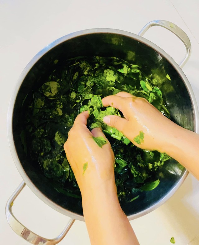 Thạch sương s&acirc;m giải nhiệt m&ugrave;a h&egrave;: M&oacute;n ăn m&aacute;t gan từ l&aacute; trồng l&agrave;m cảnh - Ảnh 4.