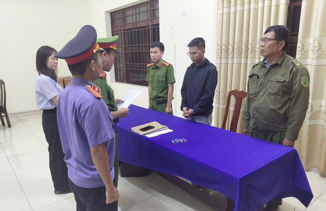 Khởi tố t&agrave;i xế vụ ch&aacute;y xe &ocirc; t&ocirc; tại c&acirc;y xăng ở Đ&agrave; Nẵng khiến 2 người tử vong - Ảnh 2.