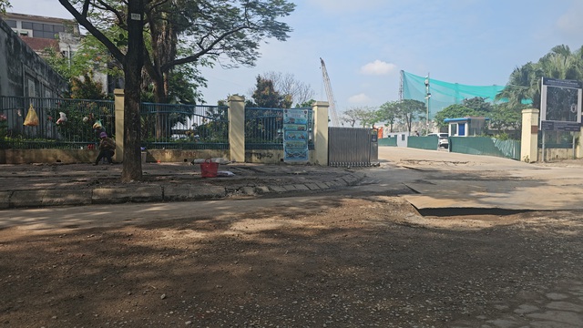 H&agrave; Nội 2026: Phố T&acirc;n Mỹ đối mặt bụi bặm v&agrave; xe tải trọng lớn - Ảnh 5.