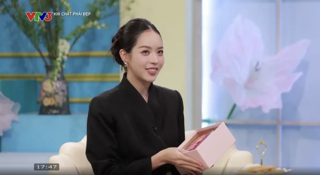 Hoa hậu thanh thủy chia sẻ h&agrave;nh tr&igrave;nh vượt qua nỗi sợ chiếc micro - Ảnh 2.