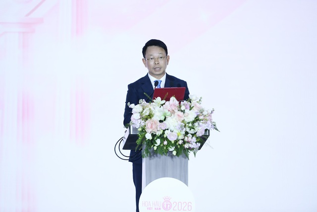 Nhiệm kỳ hoa hậu của  H&agrave; Tr&uacute;c Linh bị cho l&agrave; 'kh&aacute; ngắn', BTC cuộc thi n&oacute;i g&igrave; - Ảnh 2.
