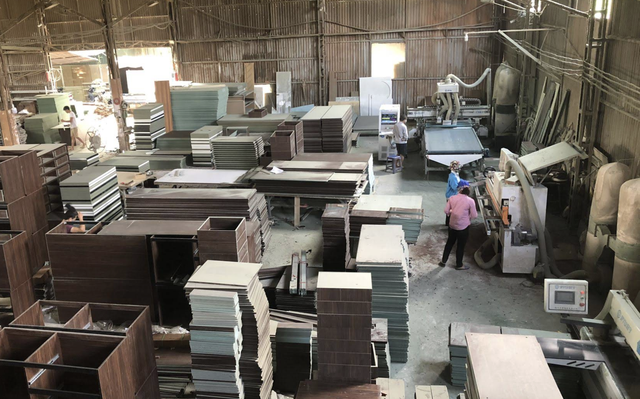 H&agrave;ng loạt nh&agrave; xưởng tự ph&aacute;t tr&ecirc;n đất n&ocirc;ng nghiệp Quốc Oai g&acirc;y lo ngại &ocirc; nhiễm - Ảnh 4.