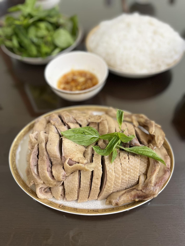Mẹo luộc vịt ngon , khử m&ugrave;i h&ocirc;i hiệu quả với nguy&ecirc;n liệu dễ t&igrave;m tại nh&agrave; - Ảnh 4.