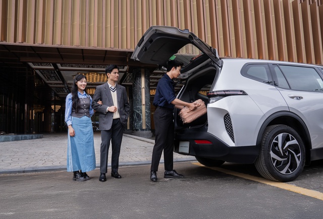 T&agrave;i xế dịch vụ 'chấm' VinFast Limo Green v&igrave; 'mỗi chuyến đi như cuộc dạo chơi vui vẻ' - Ảnh 2.