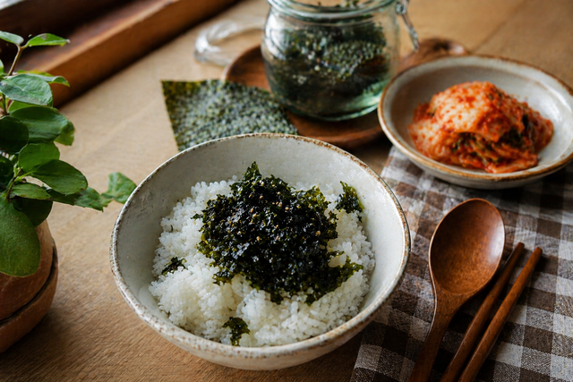 Cơm nguội giảm c&acirc;n c&oacute; thật kh&ocirc;ng? Chuy&ecirc;n gia cảnh b&aacute;o điều nhiều người đang hiểu sai - Ảnh 3.