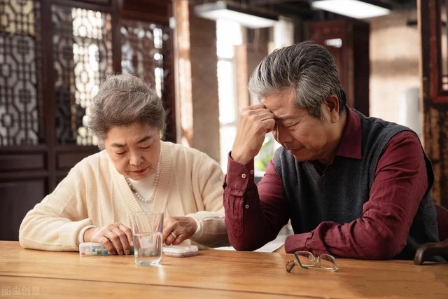 Nhiều người về gi&agrave; mới hiểu: Con c&aacute;i lấy đi 3 điều n&agrave;y, gia đ&igrave;nh kh&oacute; c&ograve;n &ecirc;m ấm - Ảnh 1.