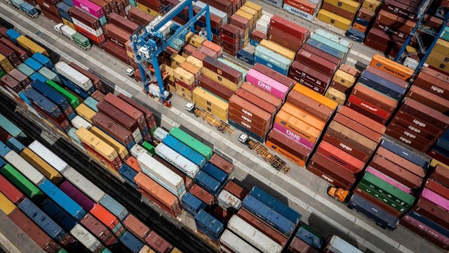 'DNA công nghệ' của Bầu Hiển và logic phía sau siêu cảng Vietnam SuperPort™ - Ảnh 1. 'DNA công nghệ' của Bầu Hiển và logic phía sau siêu cảng Vietnam SuperPort™ - Ảnh 1.
