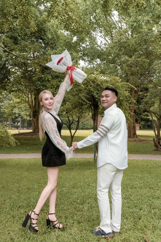 Tin sao ngày 1/6: Nhật Kim Anh lần đầu đưa con gái đi tắm biển, Trương Quỳnh Anh gây chú ý ở tuổi 37 - Ảnh 7. Tin sao ngày 1/6: Nhật Kim Anh lần đầu đưa con gái đi tắm biển, Trương Quỳnh Anh gây chú ý ở tuổi 37 - Ảnh 7.