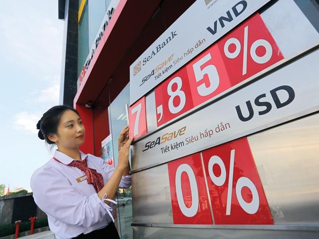L&atilde;i suất tiết kiệm 6 th&aacute;ng l&ecirc;n tới 8,7%: Gửi 200 triệu đồng nhận được bao nhi&ecirc;u tiền? - Ảnh 2.