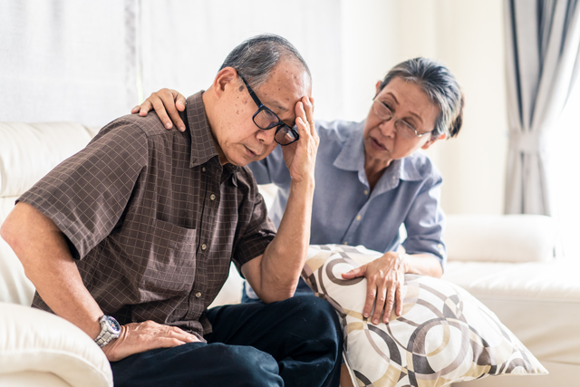 Về gi&agrave; mới thấm: C&agrave;ng cho con c&aacute;i tiền nhiều, quan hệ c&agrave;ng dễ mệt mỏi - Ảnh 1.