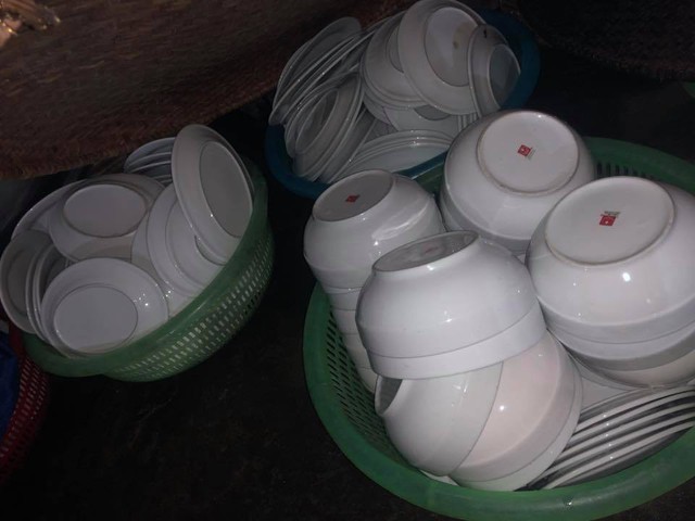 5 thói quen rửa bát sai cách làm tăng nguy cơ vi khuẩn trên bát đũa, nhiều gia đình mắc phải - Ảnh 3. 5 thói quen rửa bát sai cách làm tăng nguy cơ vi khuẩn trên bát đũa, nhiều gia đình mắc phải - Ảnh 3.