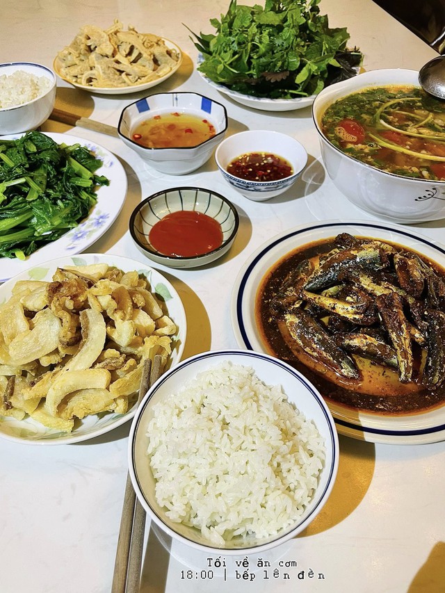 12 M&acirc;m cơm gia đ&igrave;nh đơn giản cho bữa tối ngon miệng v&agrave; ấm c&uacute;ng - Ảnh 7.