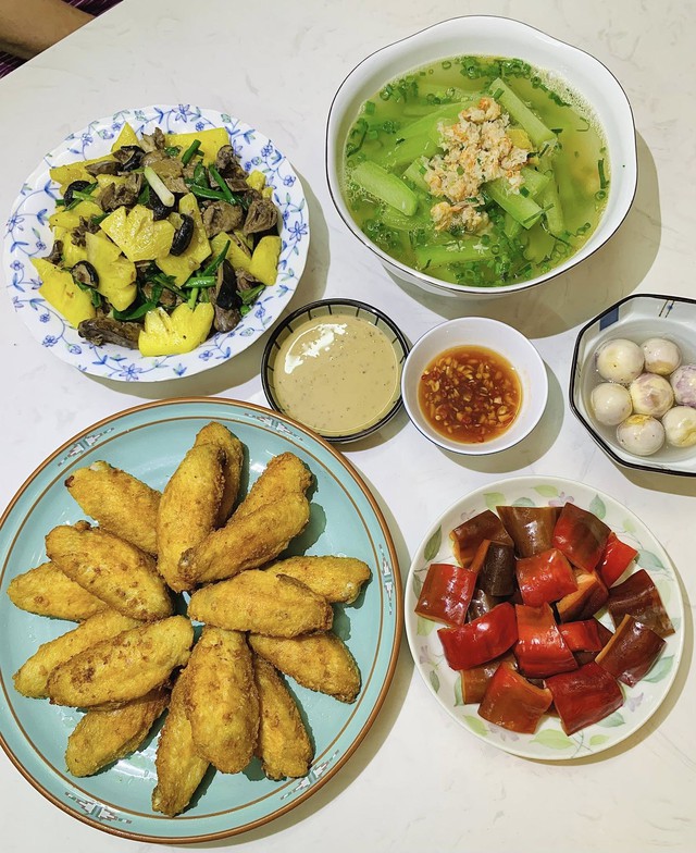 12 M&acirc;m cơm gia đ&igrave;nh đơn giản cho bữa tối ngon miệng v&agrave; ấm c&uacute;ng - Ảnh 8.