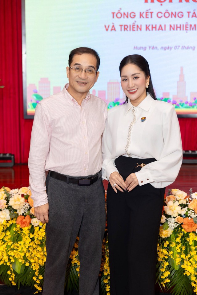 Anh trai ruột của Kh&aacute;nh Thi t&agrave;i giỏi khiến nhiều ngưỡng mộ - Ảnh 1.