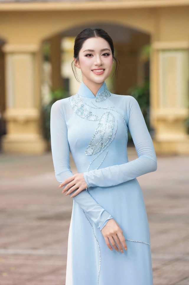 Tin sao ng&agrave;y 11/6: Phương Oanh khoe nhan sắc rực rỡ, Hồng Đăng c&ugrave;ng gia đ&igrave;nh đi chơi xuy&ecirc;n Việt - Ảnh 12.