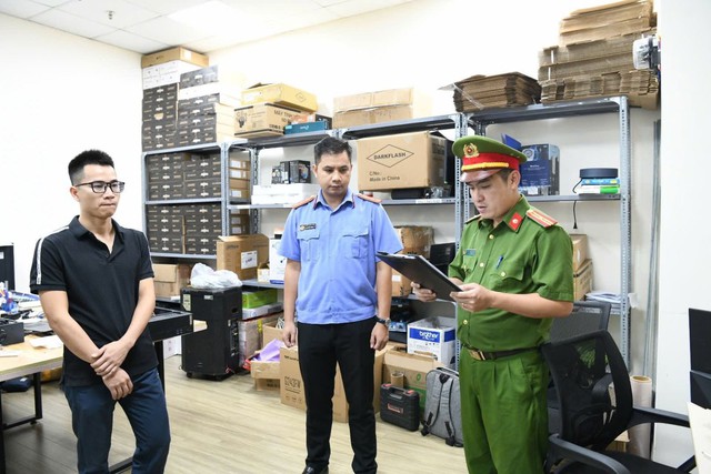 Khởi tố vụ &aacute;n đầu ti&ecirc;n tr&ecirc;n cả nước li&ecirc;n quan sử dụng tr&aacute;i ph&eacute;p phần mềm Windows v&agrave; Microsoft Office  - Ảnh 3.