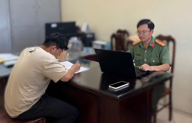 Thiếu ni&ecirc;n Ninh B&igrave;nh bị xử l&yacute; v&igrave; quảng b&aacute; cờ bạc trực tuyến tr&ecirc;n Facebook - Ảnh 1.