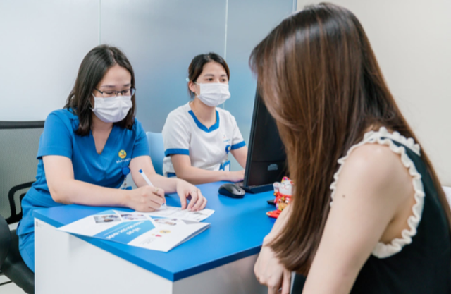 Người phụ nữ 56 tuổi phát hiện ung thư cổ tử cung sau 8 năm mãn kinh, bác sĩ chỉ ra sai lầm nhiều người mắc phải - Ảnh 1.