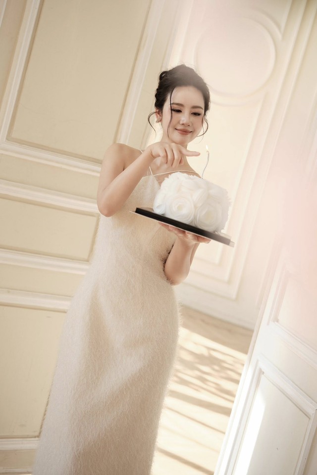 Hồ Ngọc H&agrave; quyến rũ v&agrave; Huyền Lizzie ch&agrave;o tuổi 37 ấn tượng ng&agrave;y 12 / 6 - Ảnh 3.