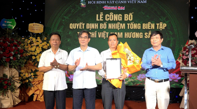 Hội Sinh vật cảnh Việt Nam bổ nhiệm Tổng Bi&ecirc;n tập Tạp ch&iacute; Việt Nam hương sắc - Ảnh 1.