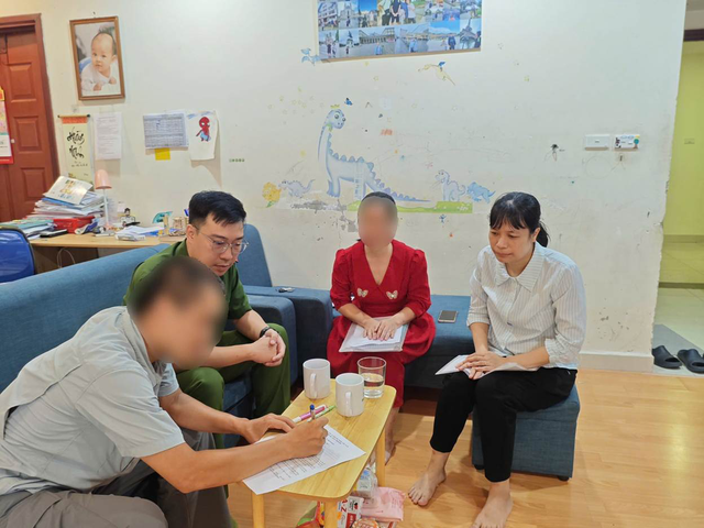 H&agrave; Nội: Nu&ocirc;i th&uacute; cưng 'lạ' l&agrave;m cảnh, chủ hộ ngỡ ng&agrave;ng khi C&ocirc;ng an g&otilde; cửa   - Ảnh 2.