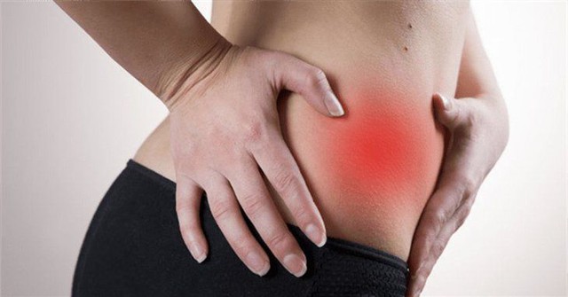 Đau bụng, người phụ nữ đi kh&aacute;m ph&aacute;t hiện tổn thương tiền ung thư ở vị tr&iacute; kh&oacute; ngờ - Ảnh 2.