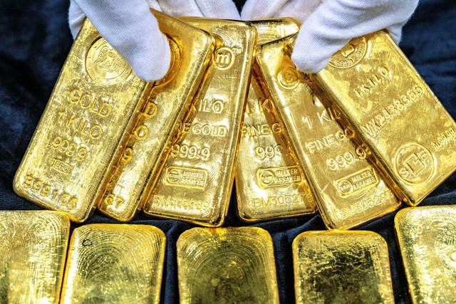 Gi&aacute; v&agrave;ng h&ocirc;m nay (13/6): Gi&aacute; v&agrave;ng trong nước tiếp tục b&aacute;m s&aacute;t diễn biến của thị trường thế giới - Ảnh 1.