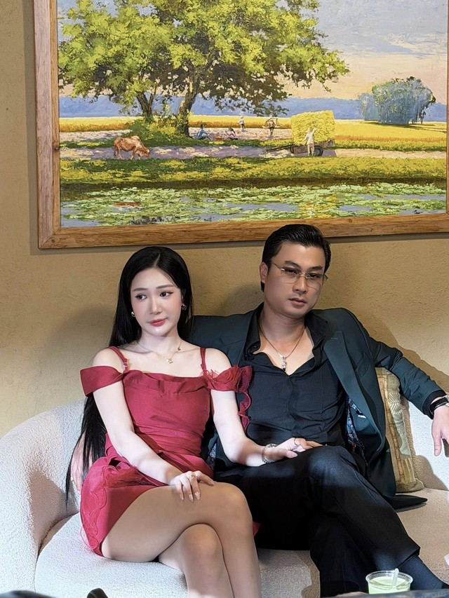 Sự trở lại của Thu Quỳnh trong Lửa trắng: Cuộc chiến chống tội phạm ma túy hấp dẫn - Ảnh 8. Sự trở lại của Thu Quỳnh trong Lửa trắng: Cuộc chiến chống tội phạm ma túy hấp dẫn - Ảnh 8.