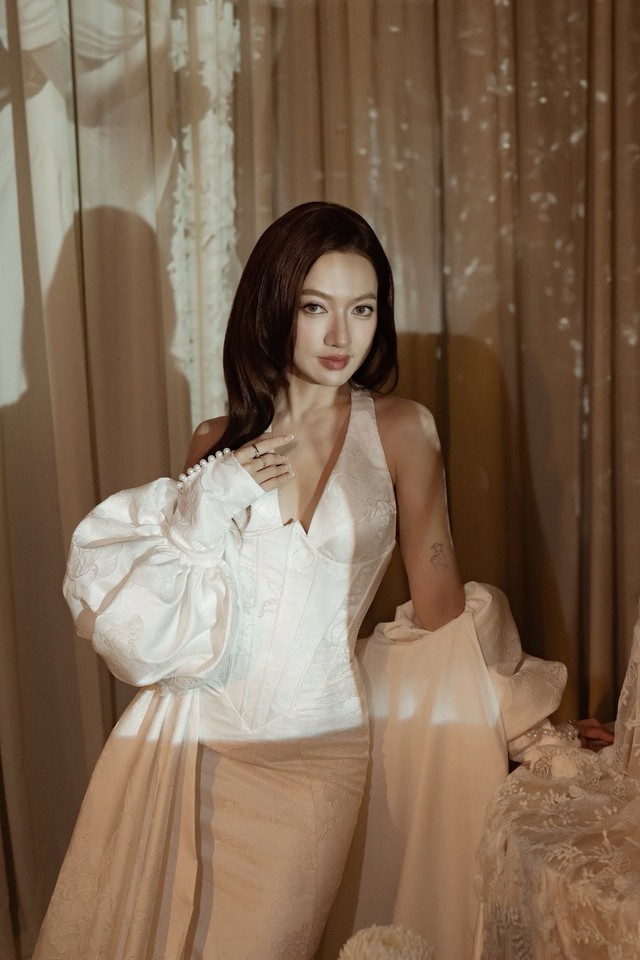 'Cô dâu tháng 6' Xuân Nghi khoe dáng đẹp thướt tha trước ngày trọng đại - Ảnh 1.