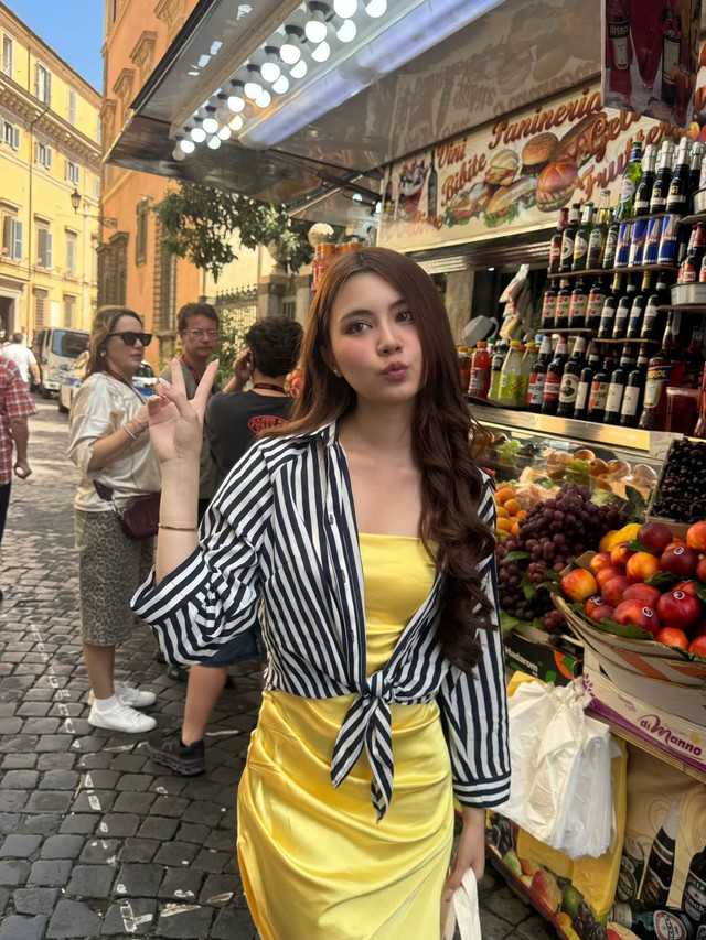 Tuổi 18 ngọt ngào của con gái út nhà MC Quyền Linh và vợ doanh nhân - Ảnh 10.