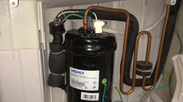 Tủ lạnh rò rỉ gas: Nguy hiểm khôn lường và cách xử lý an toàn tại nhà - Ảnh 2.