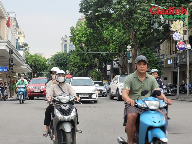 Hà Nội triển khai đề án vùng phát thải thấp từ 2026 đến 2030 - Ảnh 2. Hà Nội triển khai đề án vùng phát thải thấp từ 2026 đến 2030 - Ảnh 2.
