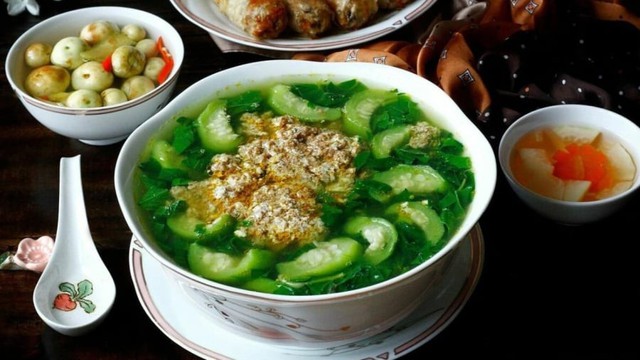Tại sao nhiều người vẫn thích giã cua bằng tay thay vì máy xay hiện đại? - Ảnh 2. Tại sao nhiều người vẫn thích giã cua bằng tay thay vì máy xay hiện đại? - Ảnh 2.