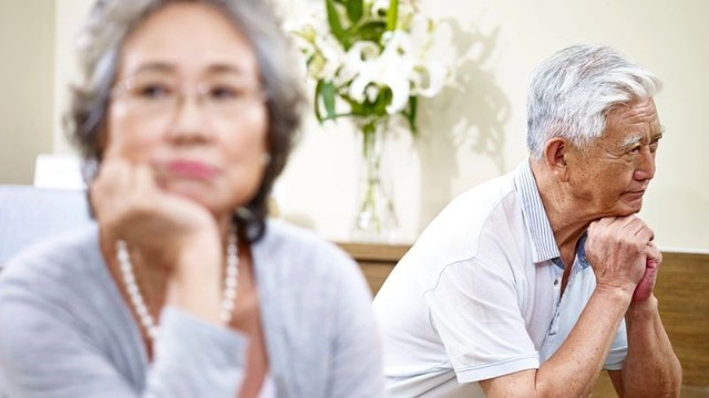 Có một kiểu mệt mỏi khiến tuổi già trở nên nặng nề hơn cả thiếu tiền - Ảnh 1. Có một kiểu mệt mỏi khiến tuổi già trở nên nặng nề hơn cả thiếu tiền - Ảnh 1.