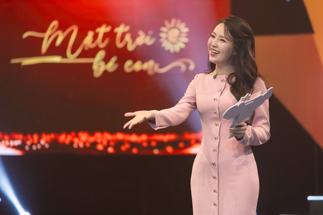 Đời thực vi&ecirc;n m&atilde;n của của một &aacute; hậu l&agrave;m BTV truyền h&igrave;nh VTV - Ảnh 7.