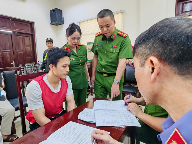 Những công ty nào vừa bị khởi tố liên quan đến vụ án lừa đảo bán hợp đồng nghỉ dưỡng, du lịch? - Ảnh 1.